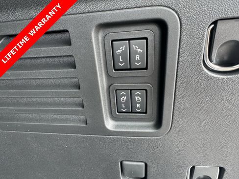 New 2026 Chevrolet Traverse High Country image 7