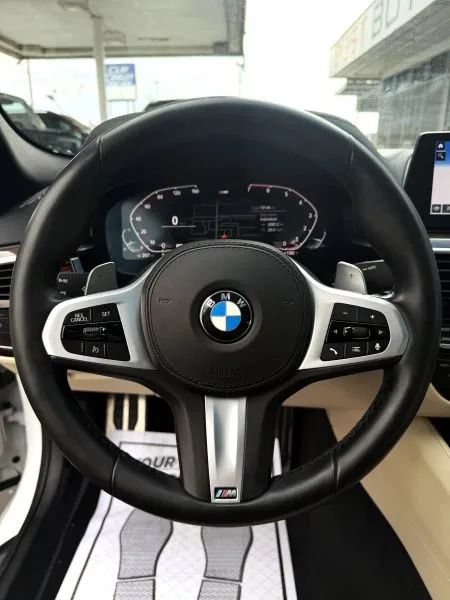 Used 2020 BMW 530i RWD image 27