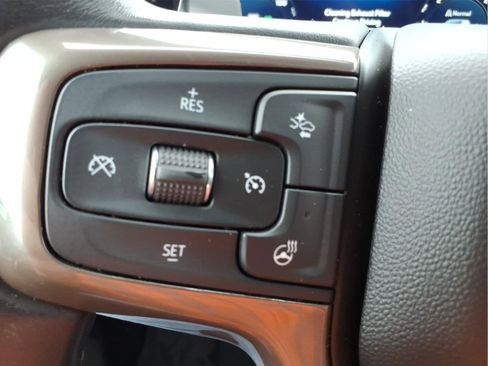 Used 2022 Chevrolet Silverado 1500 High Country w/ High Country Premium Package image 21