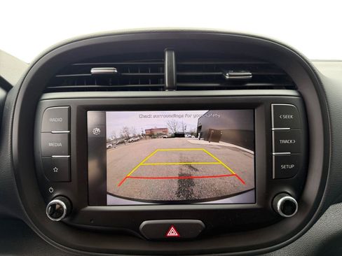 Used 2025 Kia Soul LX w/ LX Technology Package image 17