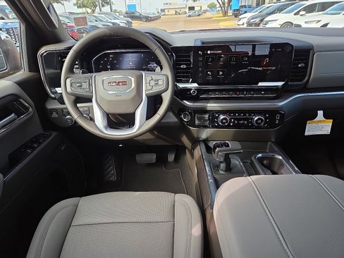 New 2026 GMC Sierra 1500 SLT image 9