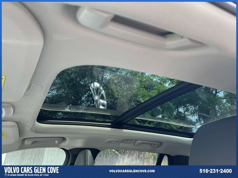 Certified 2025 Volvo XC90 B5 Plus w/ Protection Package Premier image 21