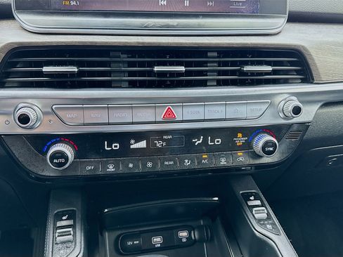 Used 2020 Kia Telluride EX image 12