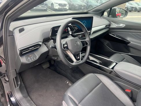 Used 2023 Volkswagen ID.4 Pro S AWD/4WD image 34