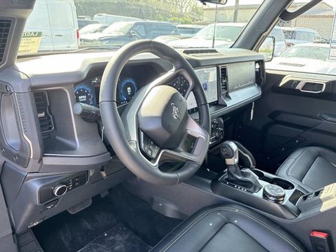 New 2026 Ford Bronco Badlands w/ Sasquatch Package AWD/4WD image 22