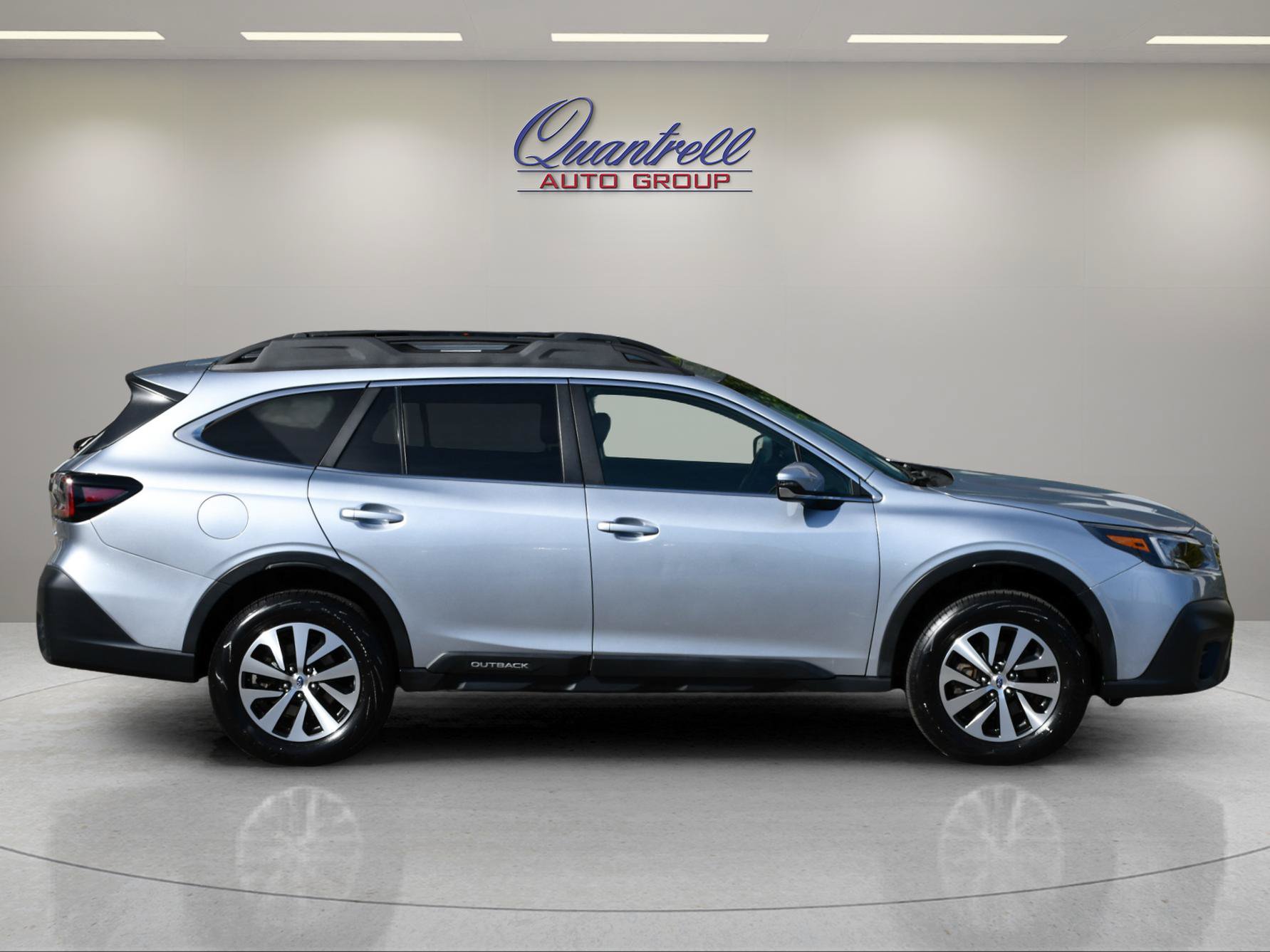 Used 2020 Subaru Outback Premium w/ Popular Package #1 AWD/4WD image 3