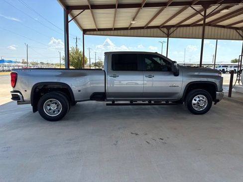 Used 2025 Chevrolet Silverado 3500 LT w/ Texas Edition AWD/4WD image 9