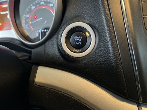 Used 2016 Dodge Journey SE w/ Flexible Seating Group image 15