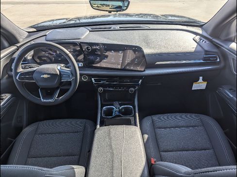 New 2026 Chevrolet Traverse LT w/ Driver Confidence Package image 17