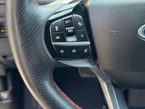 Certified 2023 Ford Explorer ST-Line AWD/4WD image 9