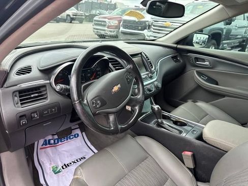 Used 2016 Chevrolet Impala LT w/ Convenience Package FWD image 12