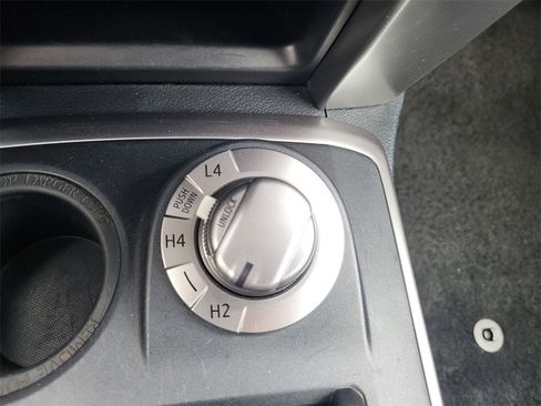 Used 2024 Toyota 4Runner SR5 image 28