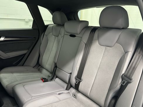 Used 2024 Audi SQ5 Prestige AWD/4WD image 16