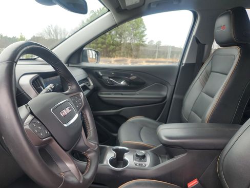 Used 2022 GMC Terrain AT4 image 17