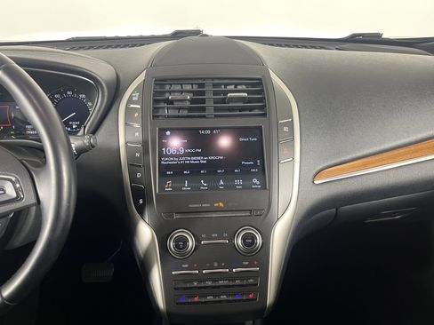 Used 2018 Lincoln MKC Reserve w/ Lincoln MKC Climate Package image 13