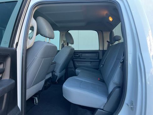 Used 2017 RAM 2500 Tradesman w/ Chrome Appearance Group image 10