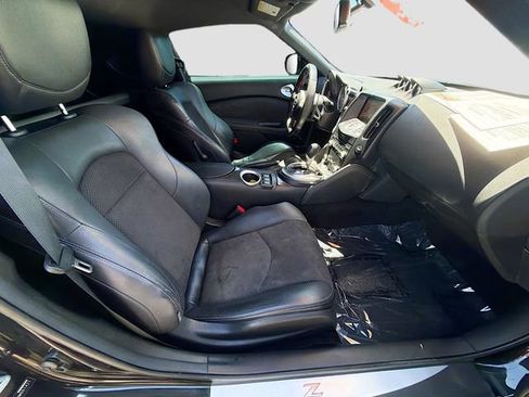 Used 2011 Nissan 370Z Touring w/ Sport Pkg RWD image 26