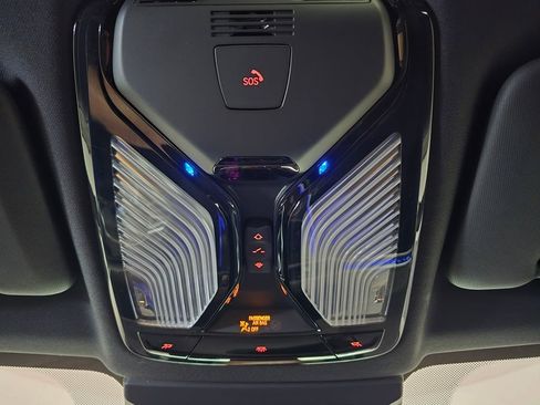 Certified 2025 BMW X5 xDrive40i w/ Executive Package image 42