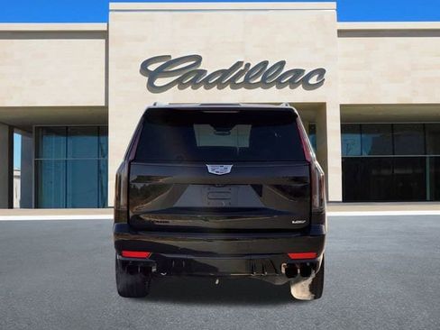 Certified 2024 Cadillac Escalade V w/ LPO, ONYX Package image 5