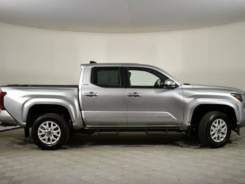 Certified 2024 Toyota Tacoma SR5 image 3