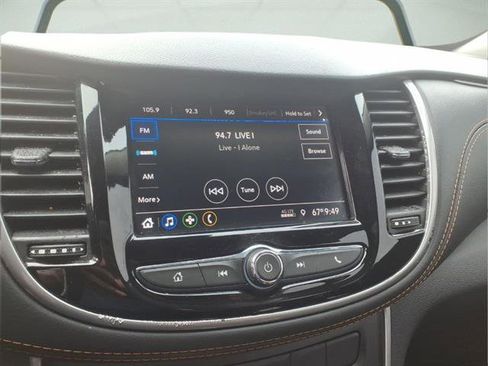 Certified 2021 Chevrolet Trax LT w/ LT Convenience Package image 15