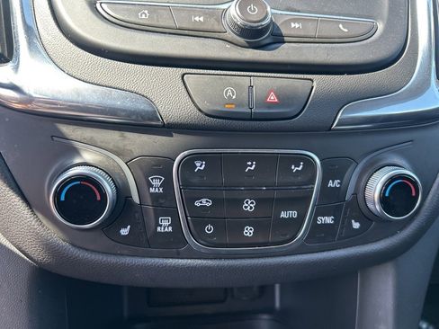 Used 2023 Chevrolet Equinox LT w/ Driver Convenience Package image 31