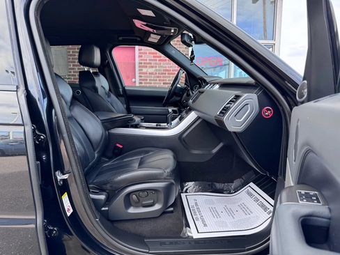 Used 2014 Land Rover Range Rover Sport SE AWD/4WD image 18