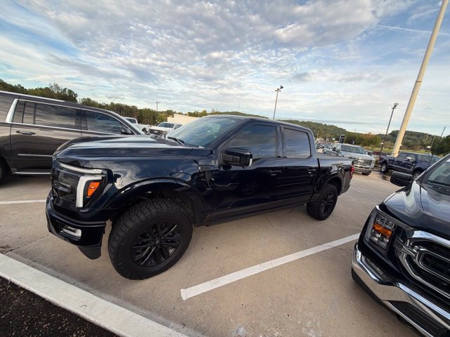 Used 2025 Ford F150 Lariat w/ Equipment Group 501A Mid AWD/4WD image 2