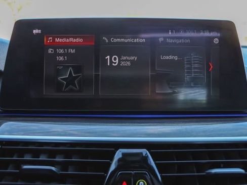 Used 2018 BMW 530i xDrive 530i xDrive image 37