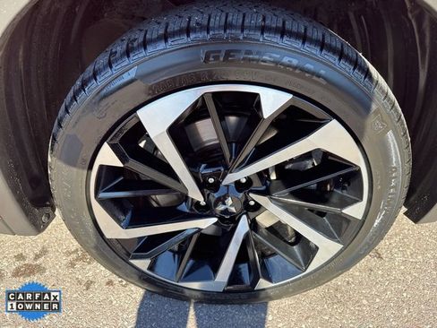 Used 2022 Mitsubishi Outlander SE image 47