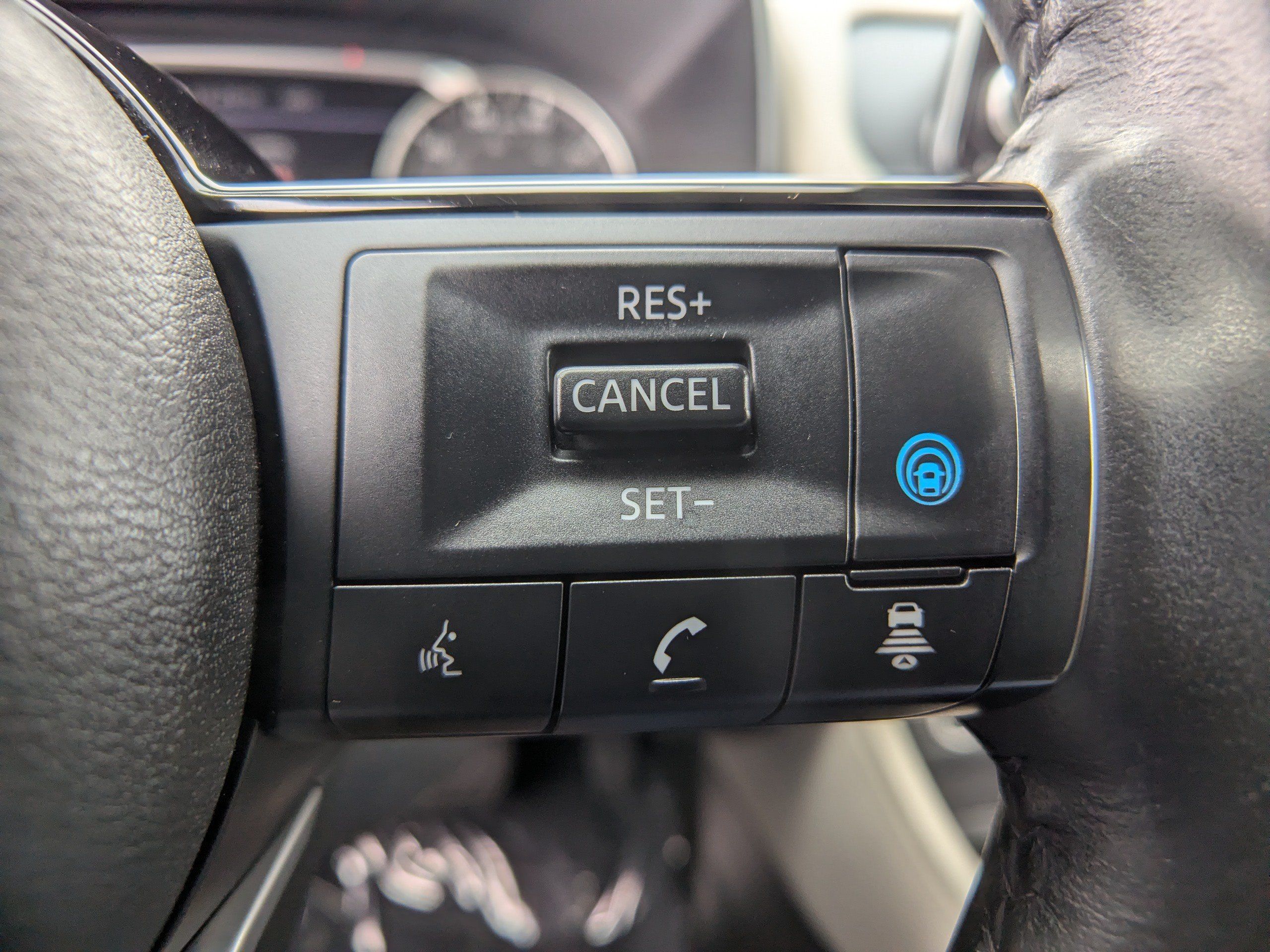 Used 2023 Nissan Rogue SL AWD/4WD image 26