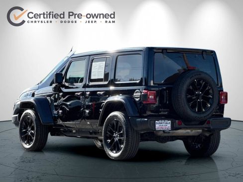 Used 2025 Jeep Wrangler Unlimited Sahara w/ Safety Group AWD/4WD image 6