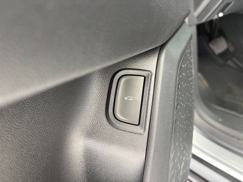 New 2027 Chevrolet Equinox RS w/ Safety and Technology Package FWD image 28