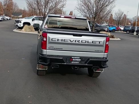 New 2026 Chevrolet Silverado 1500 Custom Trail Boss w/ Dark Appearance Package image 8