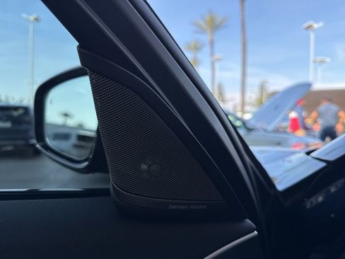 Used 2023 BMW 530e w/ Executive Package image 6