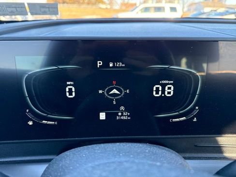 Used 2023 Kia Sportage EX image 17