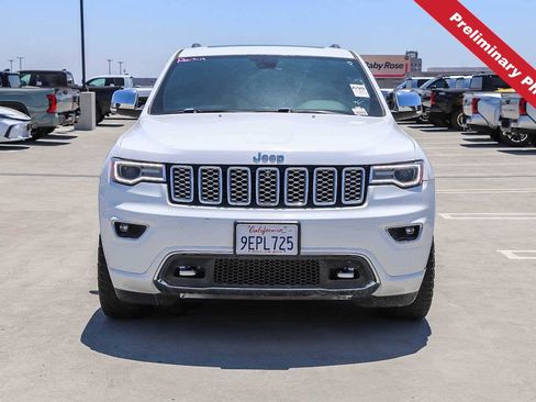 Used 2019 Jeep Grand Cherokee Overland AWD/4WD image 2