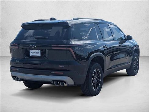 New 2026 Chevrolet Traverse Z71 w/ Driver Confidence Package AWD/4WD image 2