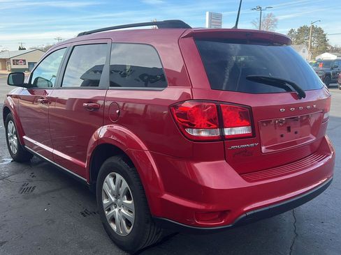 Used 2019 Dodge Journey SE image 21