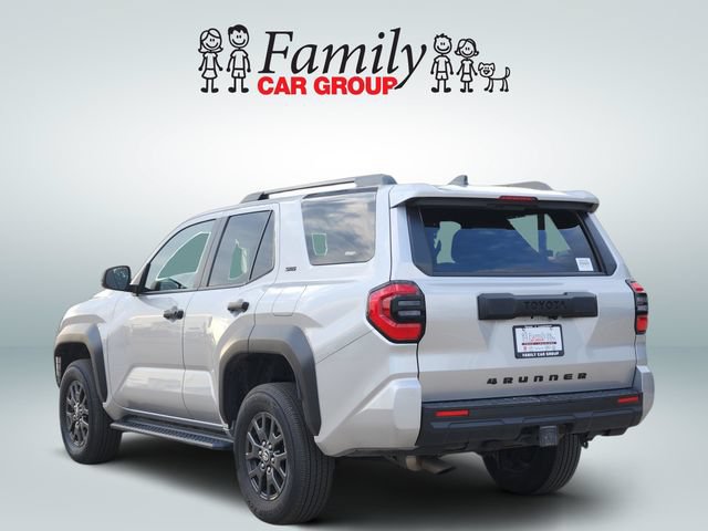 Certified 2025 Toyota 4Runner SR5 AWD/4WD image 3