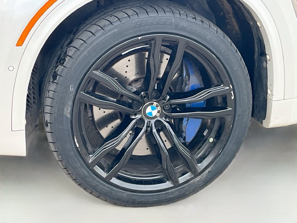 Used 2018 BMW X5 M AWD/4WD image 33