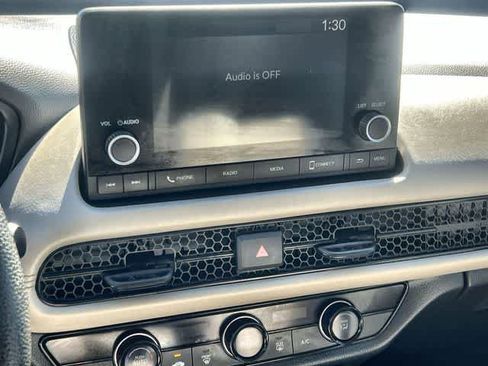 Certified 2025 Honda HR-V LX image 18