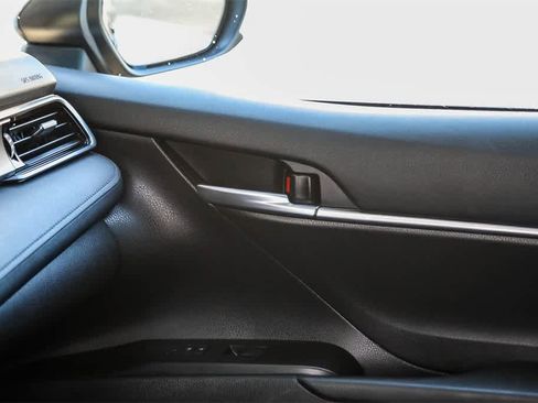 Used 2023 Toyota Camry LE image 20