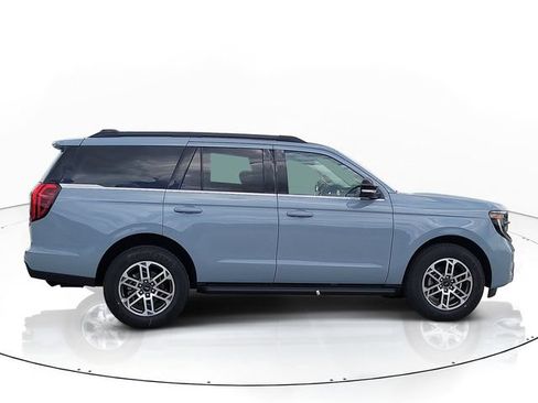 New 2026 Ford Expedition Active RWD image 4