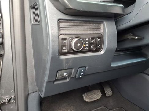 New 2026 Ford F250 Lariat w/ Black Appearance Package image 14