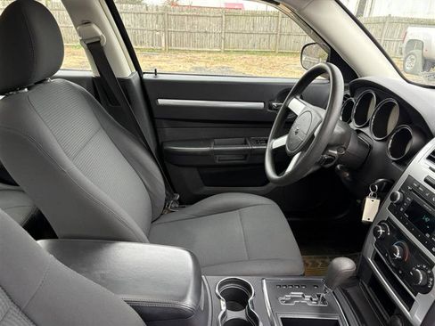 Used 2009 Dodge Charger SXT image 21