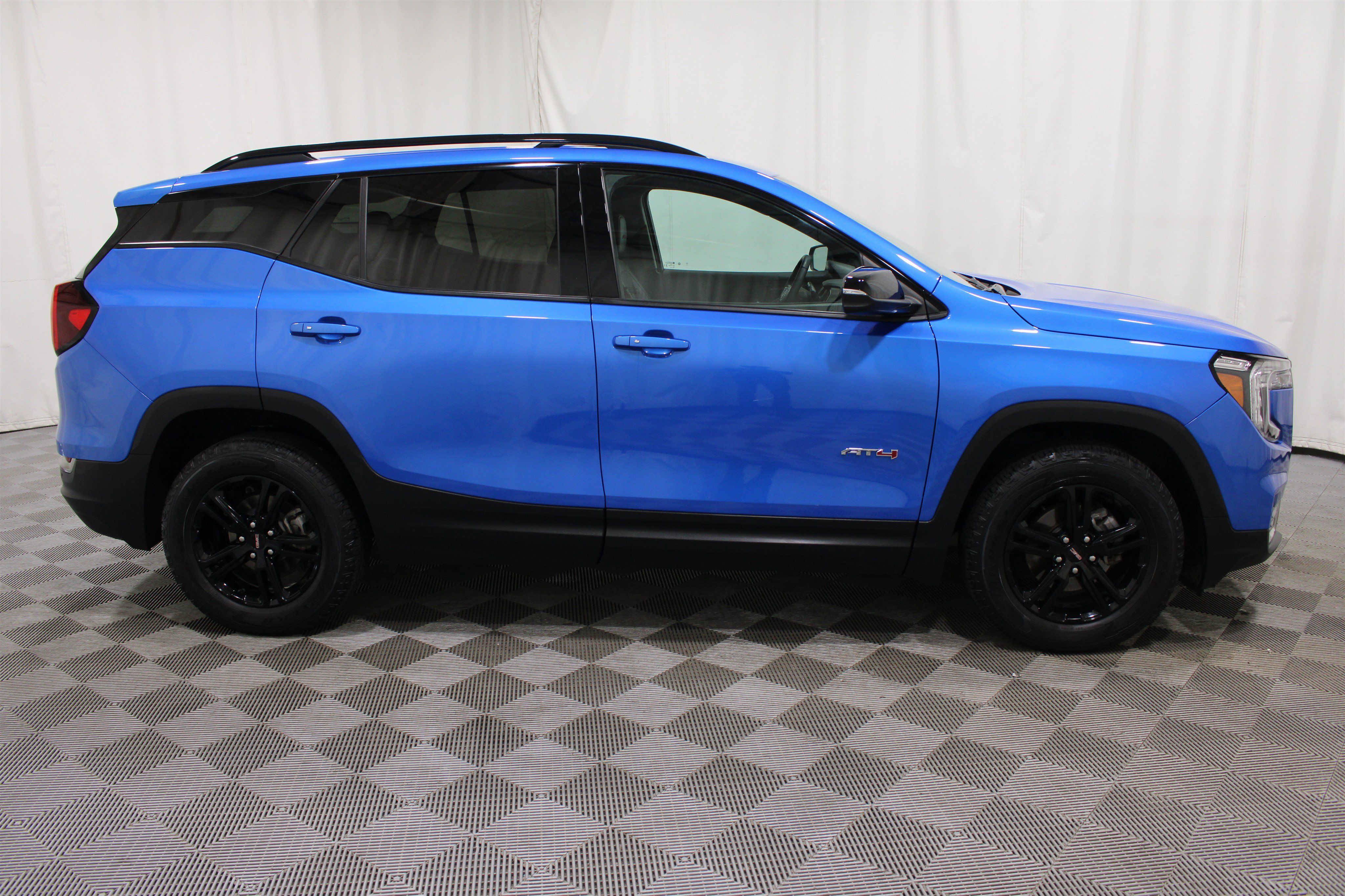 Used 2024 GMC Terrain AT4 AWD/4WD image 31