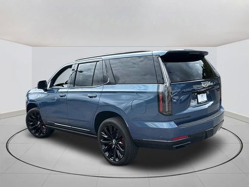 New 2026 Cadillac Escalade Platinum Sport AWD/4WD image 3