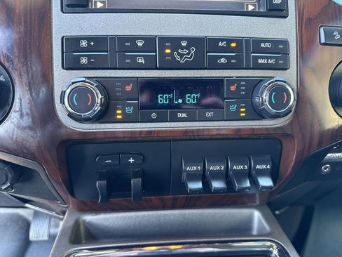 Used 2011 Ford F350 Lariat w/ Lariat Ultimate Pkg image 19