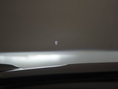 Certified 2025 Porsche Panamera image 24